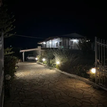 Felicity Seaside Retreat