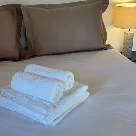 Felicity Seaside Retreat * 에르미오니