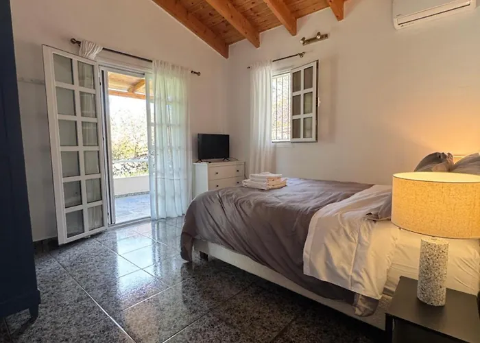 Felicity Seaside Retreat *